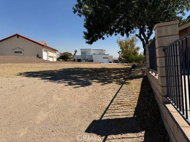26306 Fleet Ln, Helendale, CA 92342 - photo 17