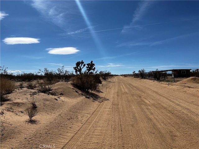 Listing photo 3 for 175 Rainbow Rd, Landers CA 92285