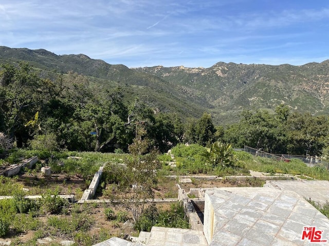 Listing photo 3 for 26166 Fairside Rd, Malibu CA 90265