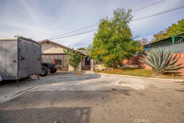 Listing photo 2 for 8213 Ethel Ave, North Hollywood CA 91605