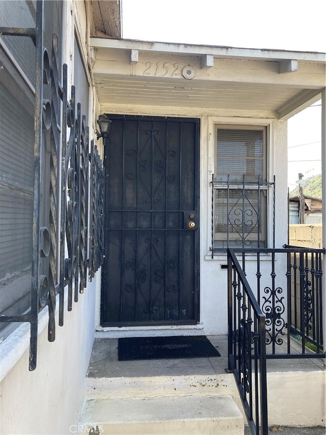 view of property entrance