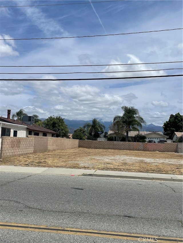 Listing photo 3 for 735 S Hewitt St, San Jacinto CA 92583