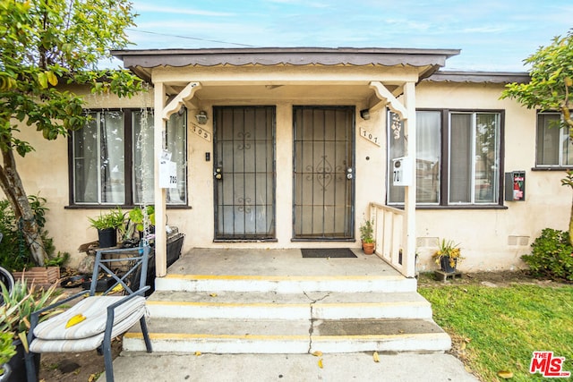 view of entrance to property