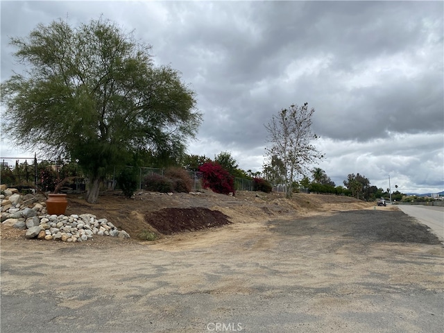 Listing photo 3 for 33310 Grape St, Wildomar CA 92595