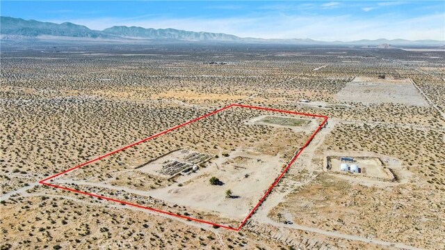15745 Silver Rock Rd, Pinon Hills, CA 92372 - photo 3