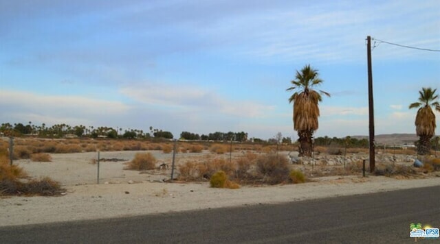 Listing photo 3 for 70777 Dillon Rd, Desert Hot Springs CA 92241