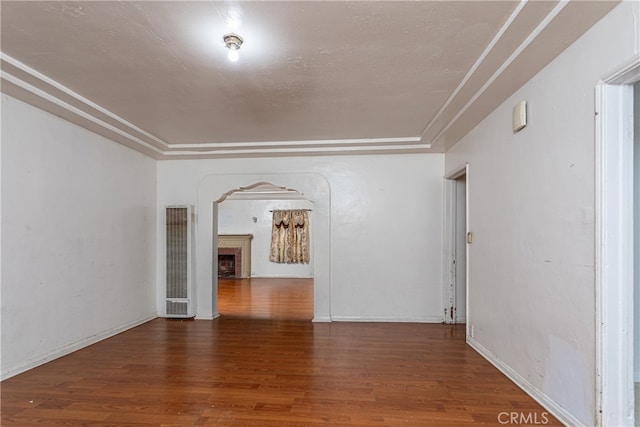 Listing photo 2 for 1558 W 105th St, Los Angeles CA 90047