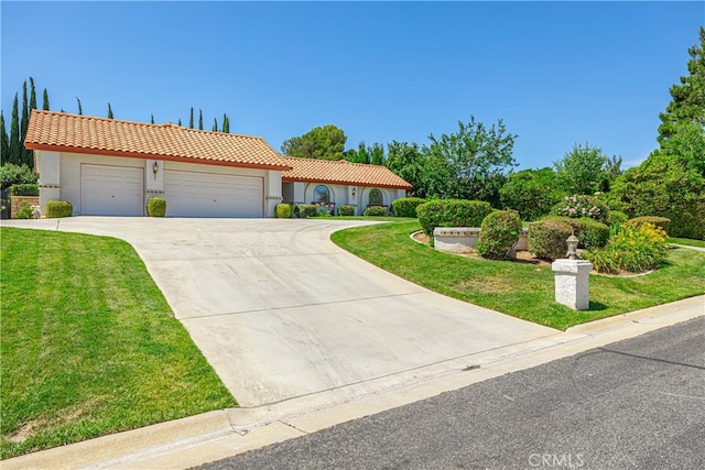 Listing photo 3 for 5838 Loquat Ln, Palmdale CA 93551