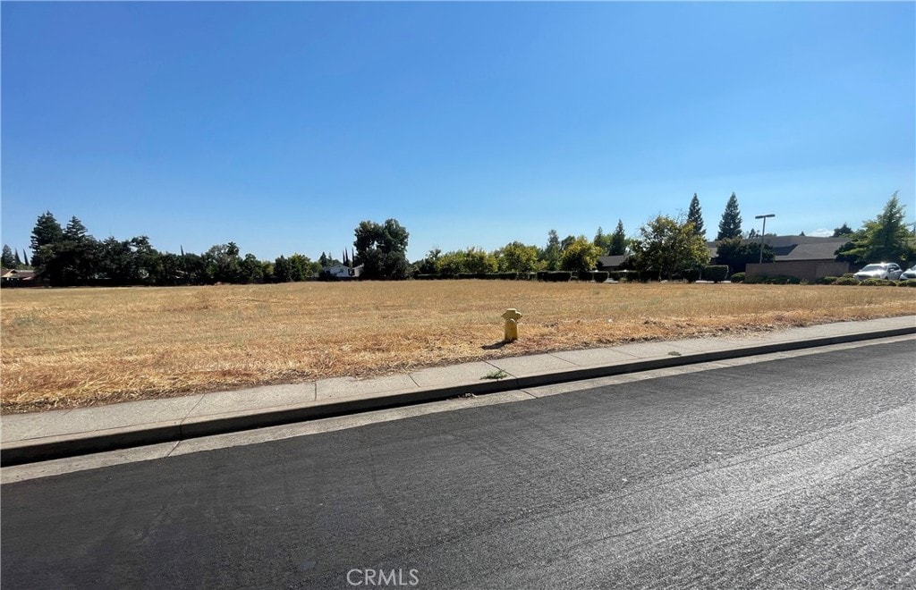 1387 E Lassen Ave, Chico, CA 95973 - photo 2