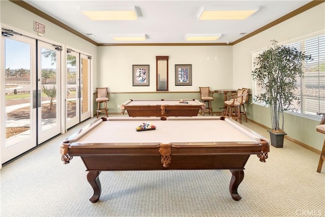 rec room featuring billiards, crown molding, and carpet flooring