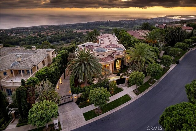 view of aerial view at dusk