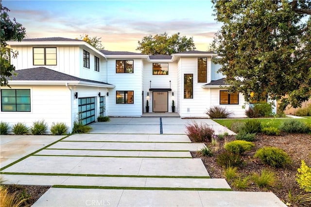 view of front of property featuring a garage