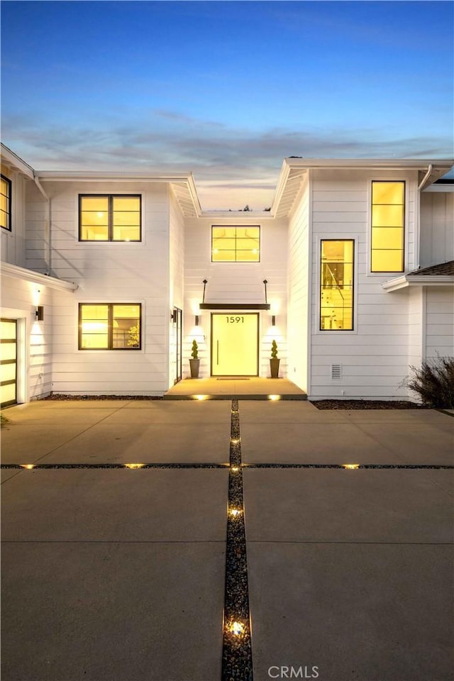 view of front of house featuring a garage