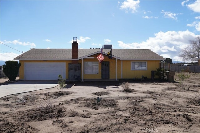 view of front facade featuring a garage