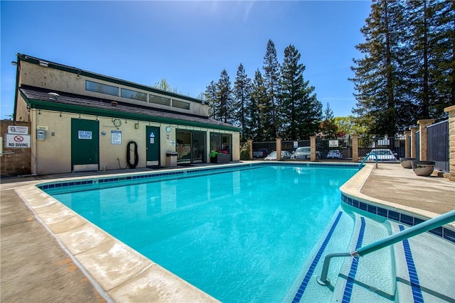 10 Royale Ave Unit 13A-2, Lakeport, CA 95453 - pool featuring fence