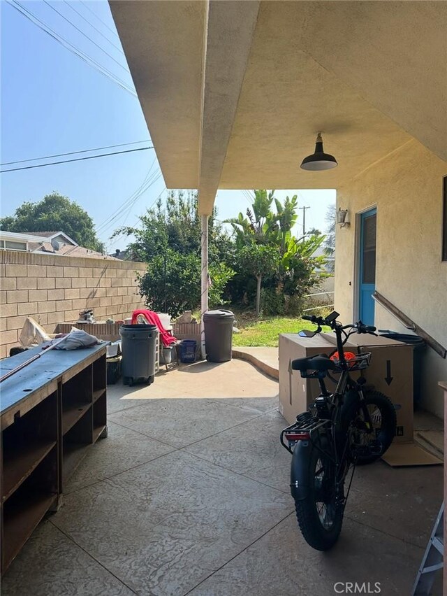 2922 Radnor Ave, Long Beach, CA 90815 - view of patio featuring fence