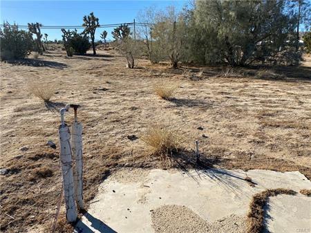 57031 Buena Vista Dr, Yucca Valley, CA 92284
