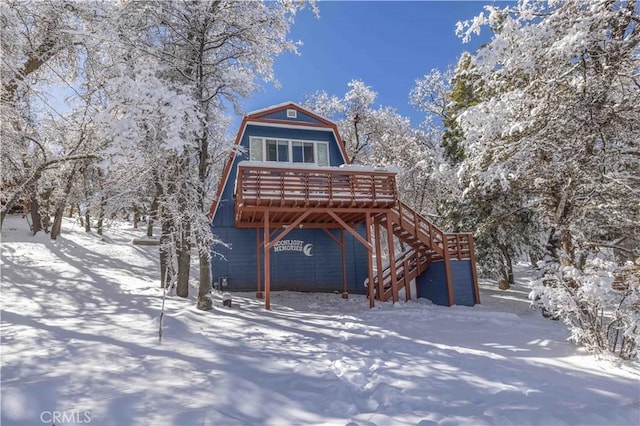 view of front of home featuring a deck