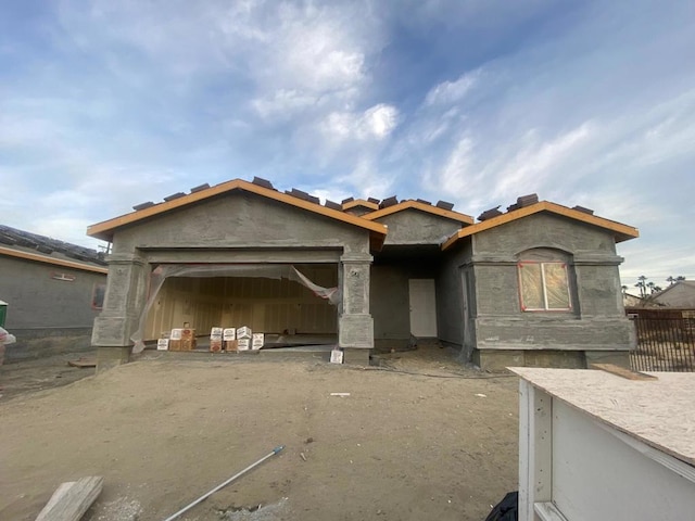 view of front facade with a garage