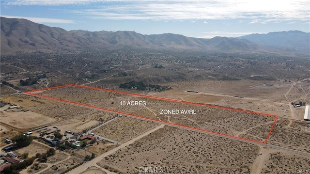 Listing photo 3 for 19825 Deep Creek Rd, Apple Valley CA 92308