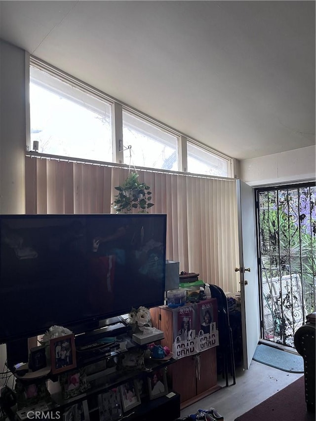 3734 S Harvard Blvd, Los Angeles, CA 90018 - photo 30