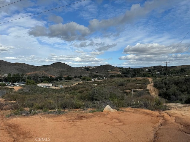 Listing photo 2 for 16 Orange, Menifee CA 92584