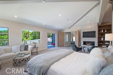 7734 Esterel Dr, La Jolla, CA 92037 - photo 12