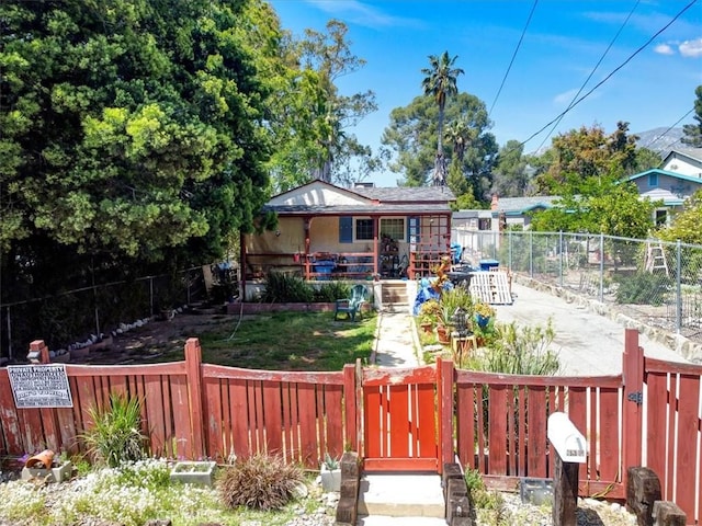 6843 Beckett St, Tujunga, CA 91042 - fenced yard featuring covered porch