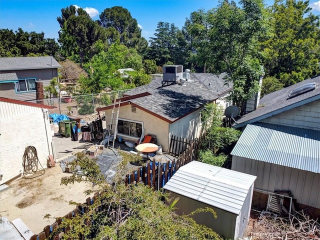 6843 Beckett St, Tujunga, CA 91042 - view of property exterior featuring a cooling unit