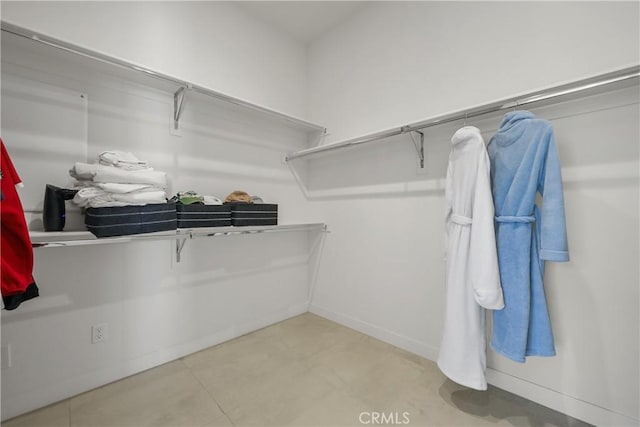 view of spacious closet