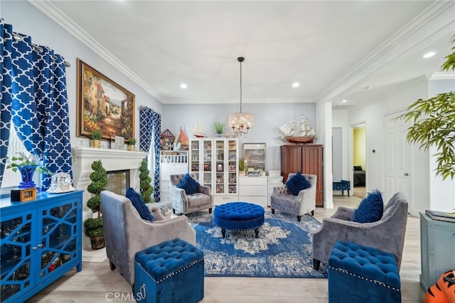 living room featuring crown molding, an inviting chandelier, and light hardwood / wood-style flooring