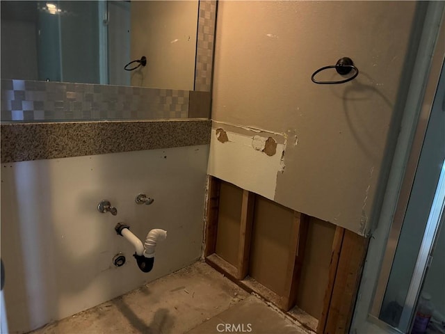 4810 Swallowtail Rd, Hemet, CA 92545 - view of bathroom