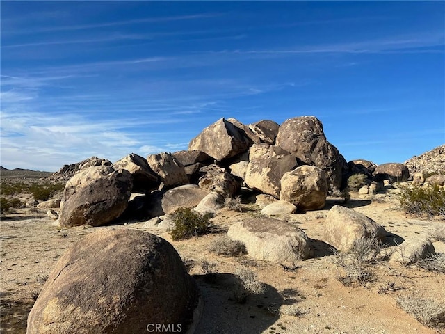 Listing photo 2 for 0 Porter Rd, Lucerne Valley CA 92356