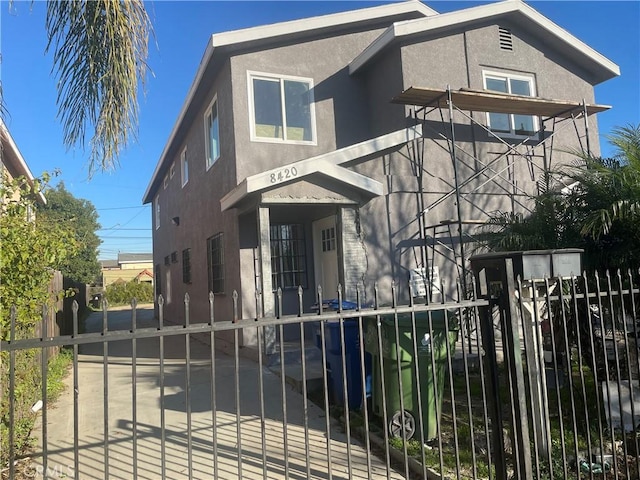 view of front of property