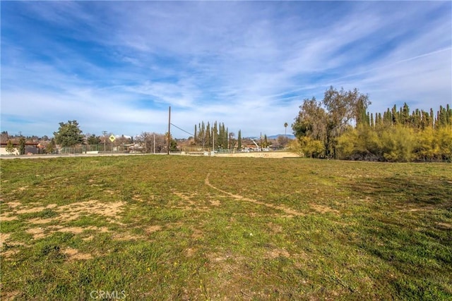 Listing photo 3 for 12915 14th St, Yucaipa CA 92399