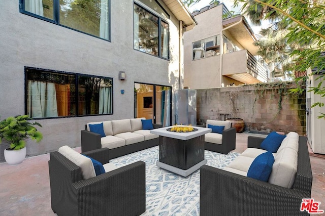 view of patio / terrace featuring outdoor lounge area