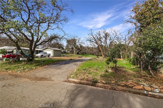 Listing photo 3 for 22 Greenbrier Dr, Oroville CA 95966