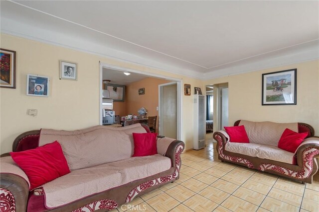 6820 S Van Ness Ave, Los Angeles, CA 90047 - living area featuring a heating unit