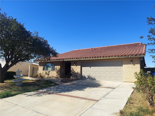 view of front facade featuring a garage