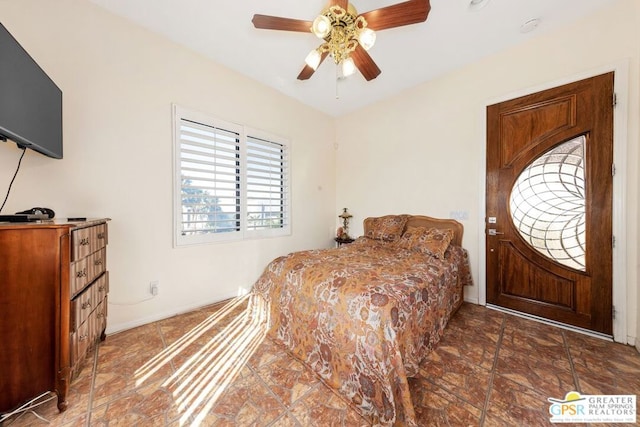 bedroom with ceiling fan