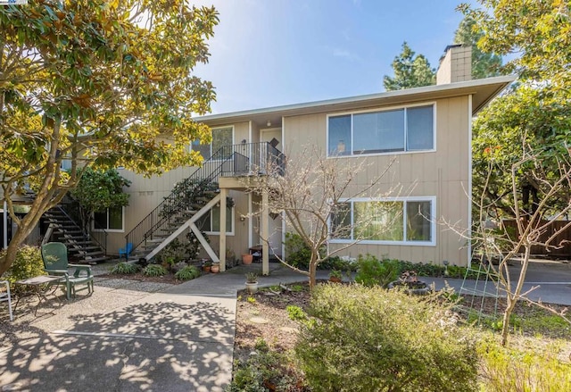 view of front of house with a patio