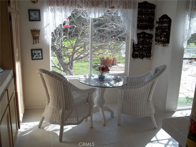 1647 Shire Ave, Oceanside, CA 92057 - view of tiled dining room