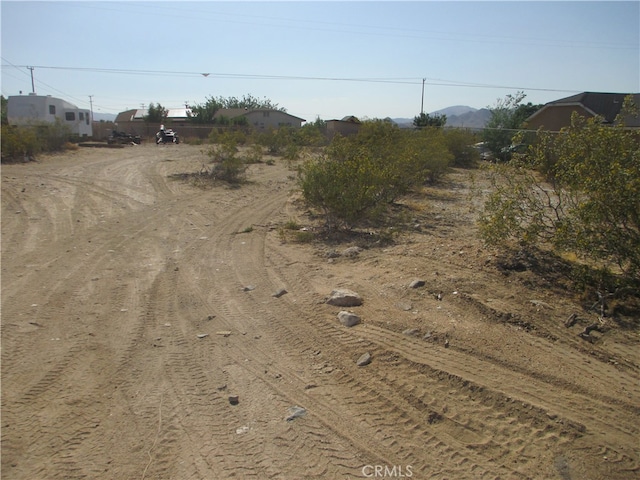 Listing photo 3 for 0 Estrada Ave, Lucerne Valley CA 92356