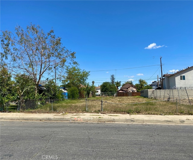 722 Lake St, Bakersfield CA, 93305 land for sale