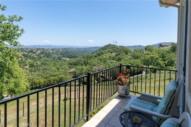 14600 El Monte Rd, Atascadero, CA 93422 - balcony featuring a wooded view and a mountain view