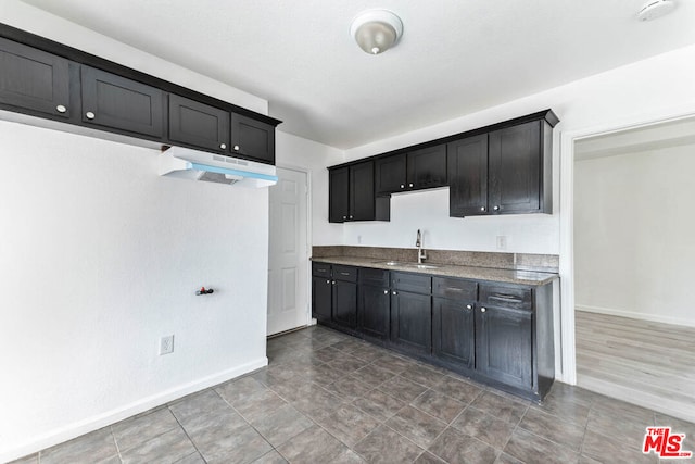 kitchen featuring sink