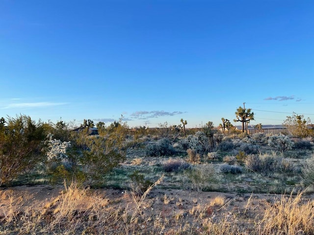 Listing photo 2 for 58244 Canterbury St, Yucca Valley CA 92284