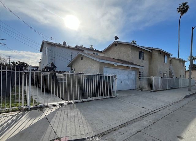 view of front facade featuring a garage