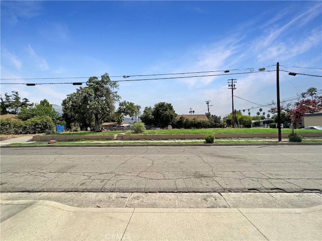 Listing photo 2 for 442 W 10th St, San Bernardino CA 92410