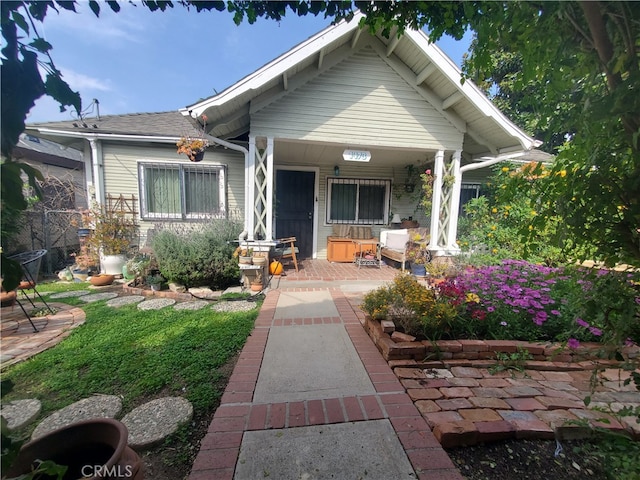 view of front of house featuring a porch